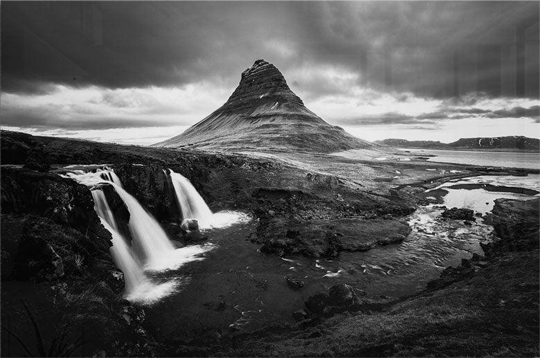 Iceland Waterfall - Walljar